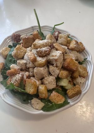 Una foto de Ensalada de Espinaca con Pollo