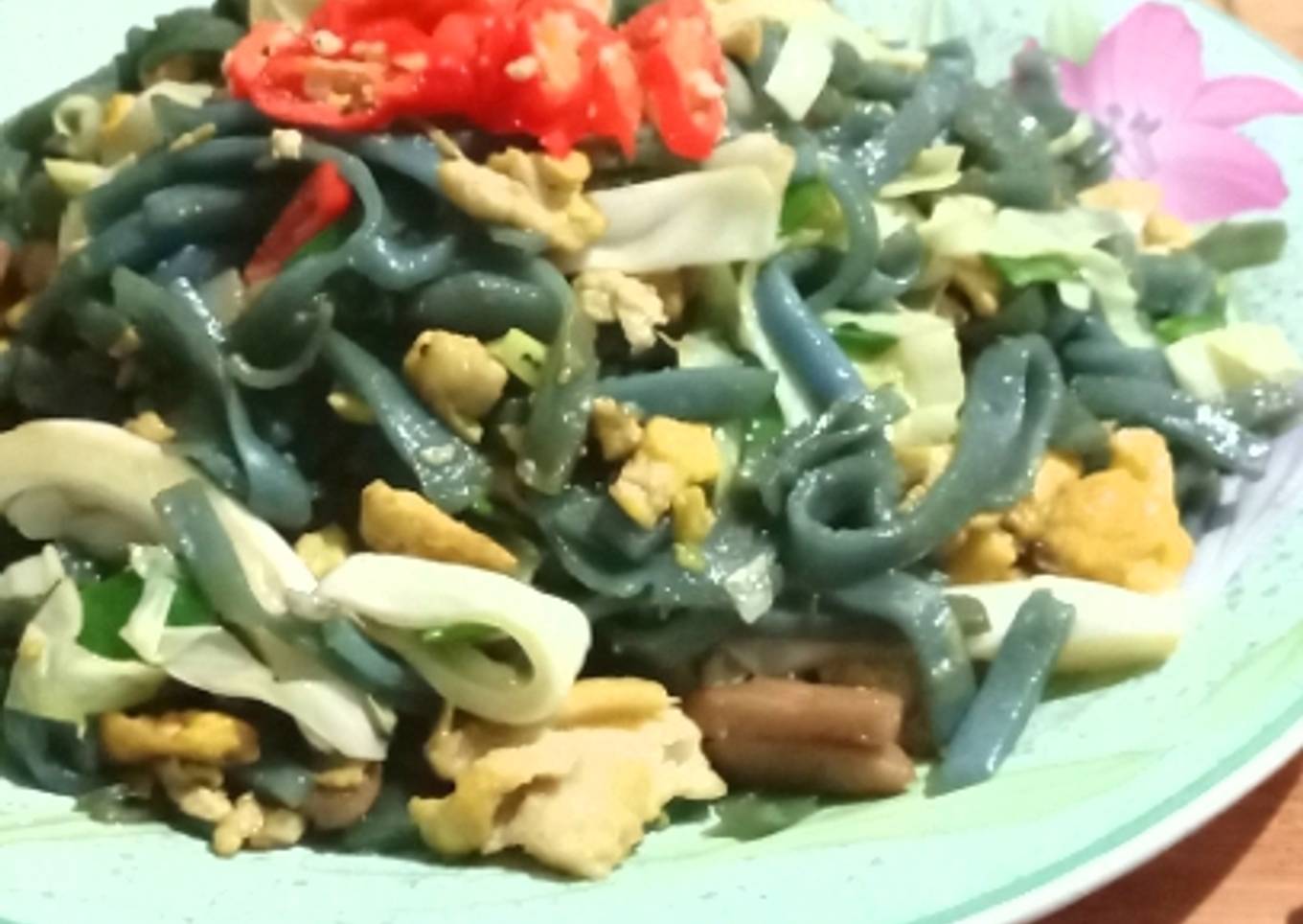 12. Mie Beras Gluten-Free Telang Goreng