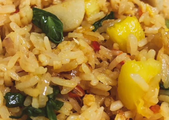 Resep Nasi  Goreng  Nanas ala Thailand Thai Pineapple  