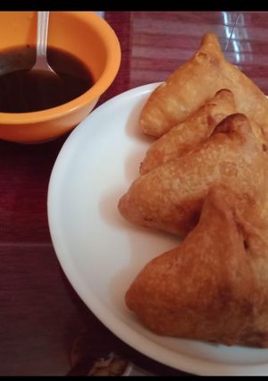 समोसा (SAMOSA RECIPE IN HINDI) रेसिपी मुख्य फोटो