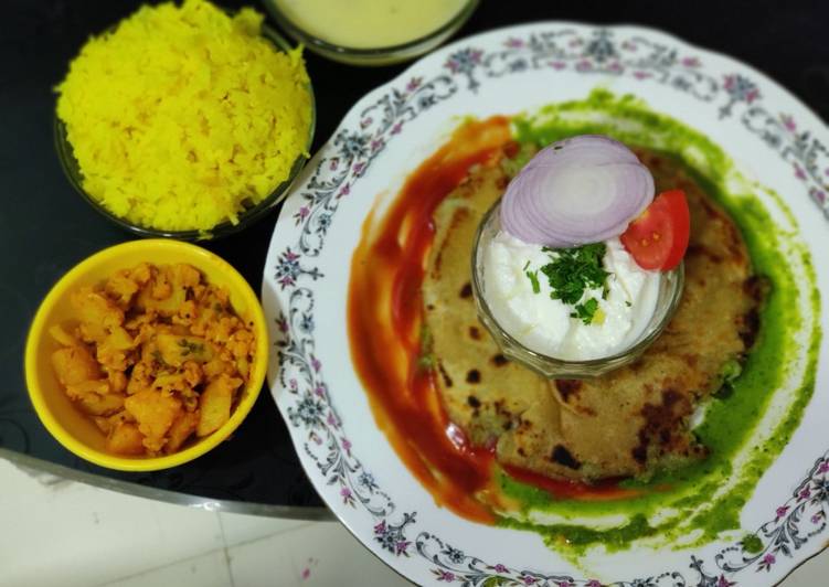 Step-by-Step Guide to Prepare Homemade Aloo Paratha Delhi Wale