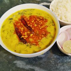 A picture of Palak Dal Tadka.