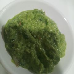 A picture of Spring onion chutney.