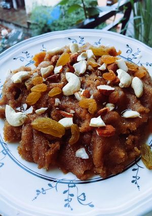 A picture of Atta ka halwa.