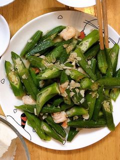 Hình của món Đậu bắp xào tôm.