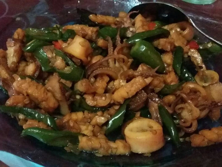 Langkah Mudah untuk Menyiapkan Resep  Oseng cumi tempe yang Enak, Lezat Sekali