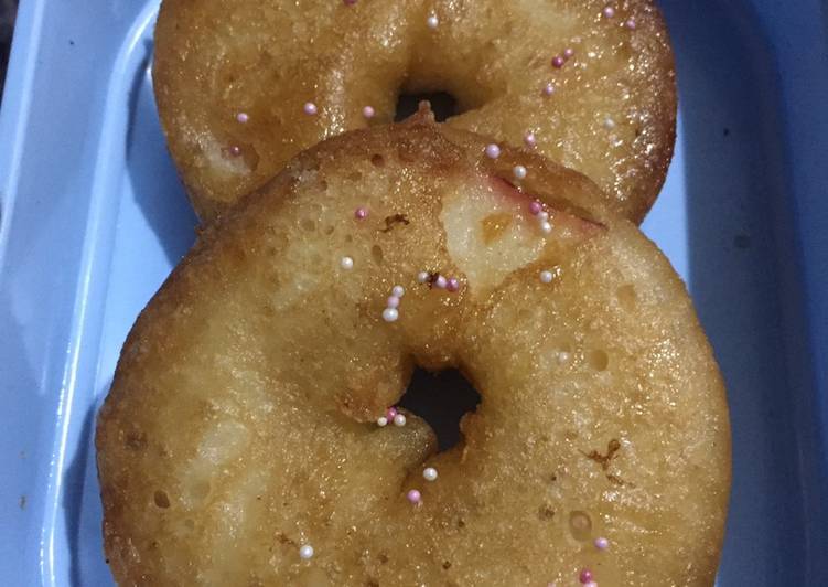 How to Prepare Super Quick Homemade Apple donuts