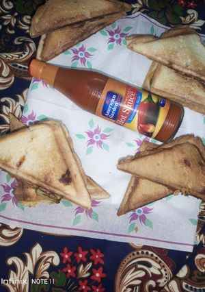 A picture of Potato sandwich.