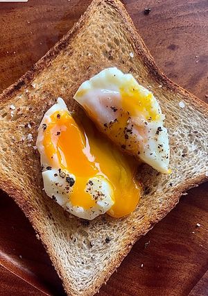 Hình của món Bữa Sáng 5p Với Trứng Trần Siêu Ngon.