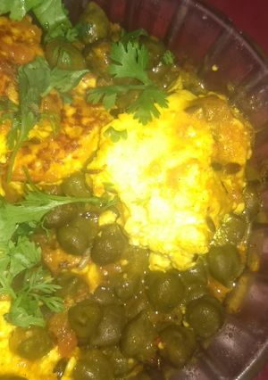 A picture of Hara Chana Paneer.