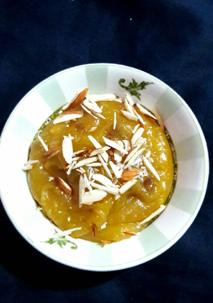 A picture of Moong Dal Halwa.