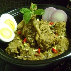 A picture of Hyderabadi Dum Ka Murgh.