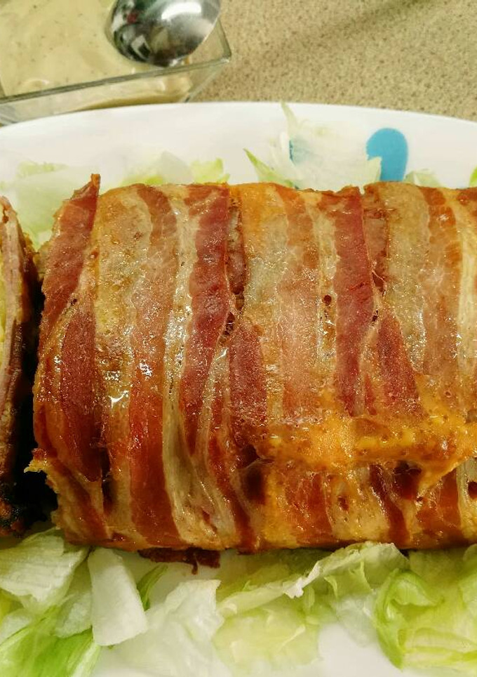 Una foto de Pastel de carne y tortilla de patatas