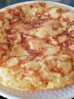 Una foto de Tortilla rápida de patata y cebolla