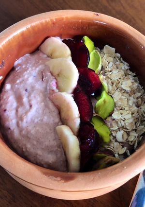 Φωτογραφία της συνταγής Smoothie bowl μπανάνα κεράσι
