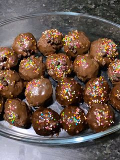 ચોકલેટ લડ્ડુ રેસીપી મુખ્ય ફોટો