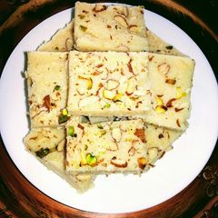 A picture of Coconut Barfi.