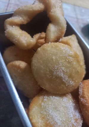 Una foto de Churritas (tortitas con masa de churro)