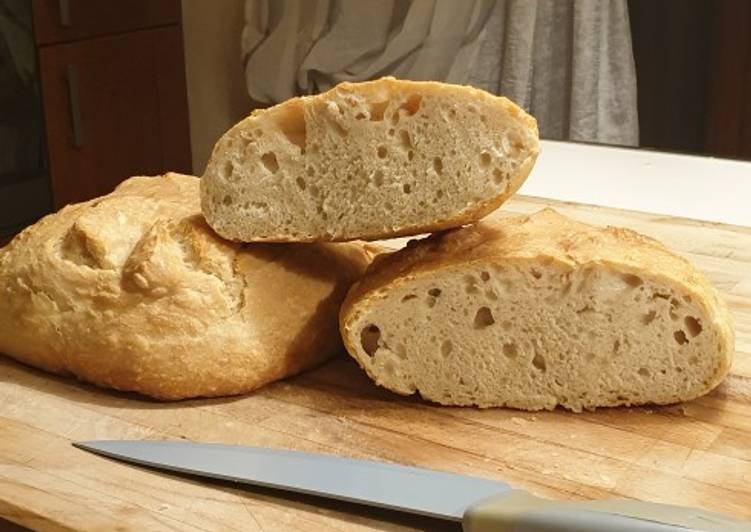 Pane di farro casareccio con poco lievito