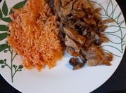 Una foto de pollo con salsa maggi