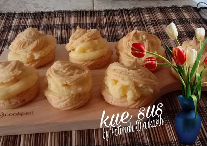 Resep Kue Soes Sus Isi Vla Oleh Fatimah Djarkasih Cookpad