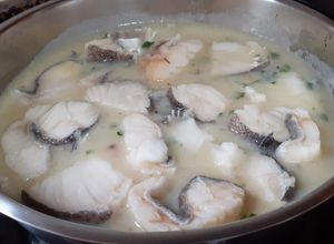 Una foto de Bacalao en salsa semipicante