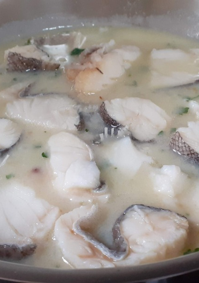 Una foto de Bacalao en salsa semipicante