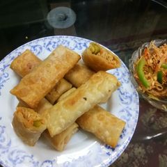 A picture of Spring noodles rolls.