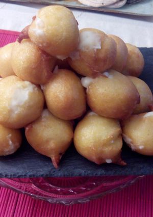 Una foto de Buñuelos rellenos de crema