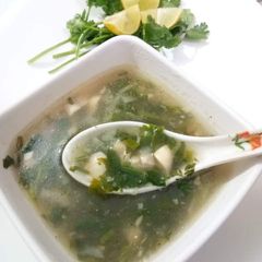 A picture of Lemon coriander soup.