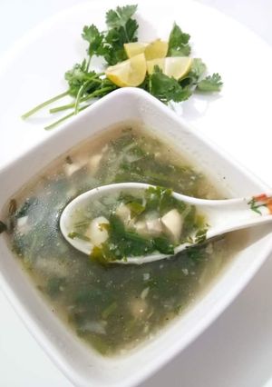 A picture of Lemon coriander soup.
