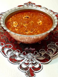عکسی از دستور عدسی با گوست چرخکرده و قارچ
