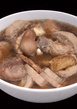 Hình của món SP.0076 - Canh Củ Sen Giò Heo & Khô Mực.