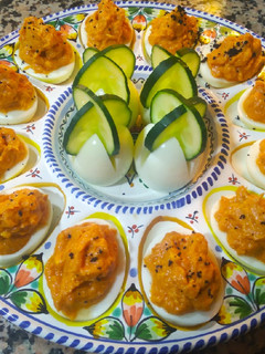 Una foto de Huevos rellenos