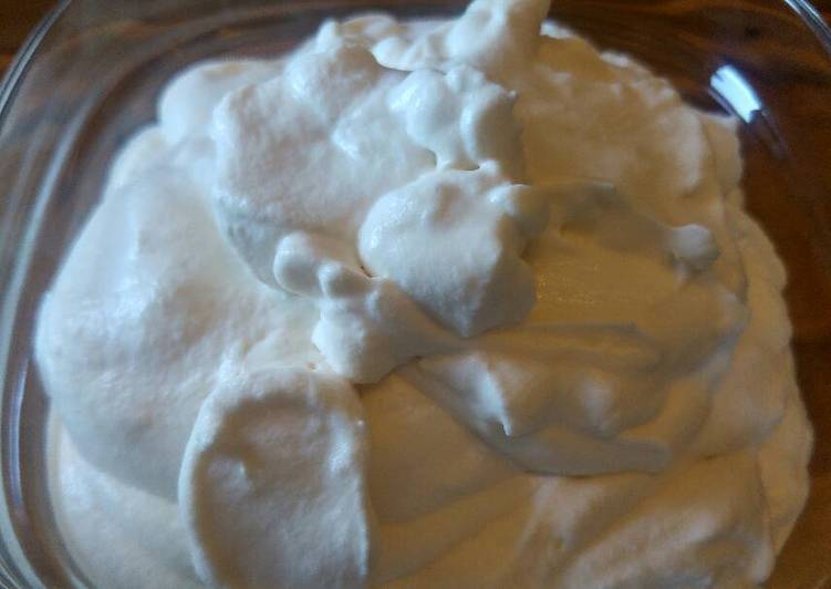 Easiest Way to Prepare Quick Vanilla Whipped Cream