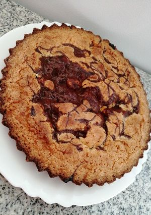 Una foto de Torta de coco y dulce de leche sin gluten 🎂
