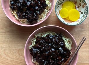 Foto resep Jjajangmyeon (짜장면) Mie Kedelai Hitam Korea