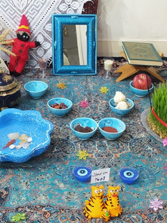 عکسی از دستور سفره هفت سین ما در خونه ی مادربزرگ🥰 (Decoration for Nowruz)