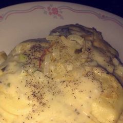 A picture of Zesty Onion Cream Sauce.