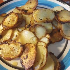 A picture of German Style Potatoes.