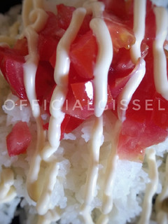 Una foto de Ensalada fresca de arroz con tomate