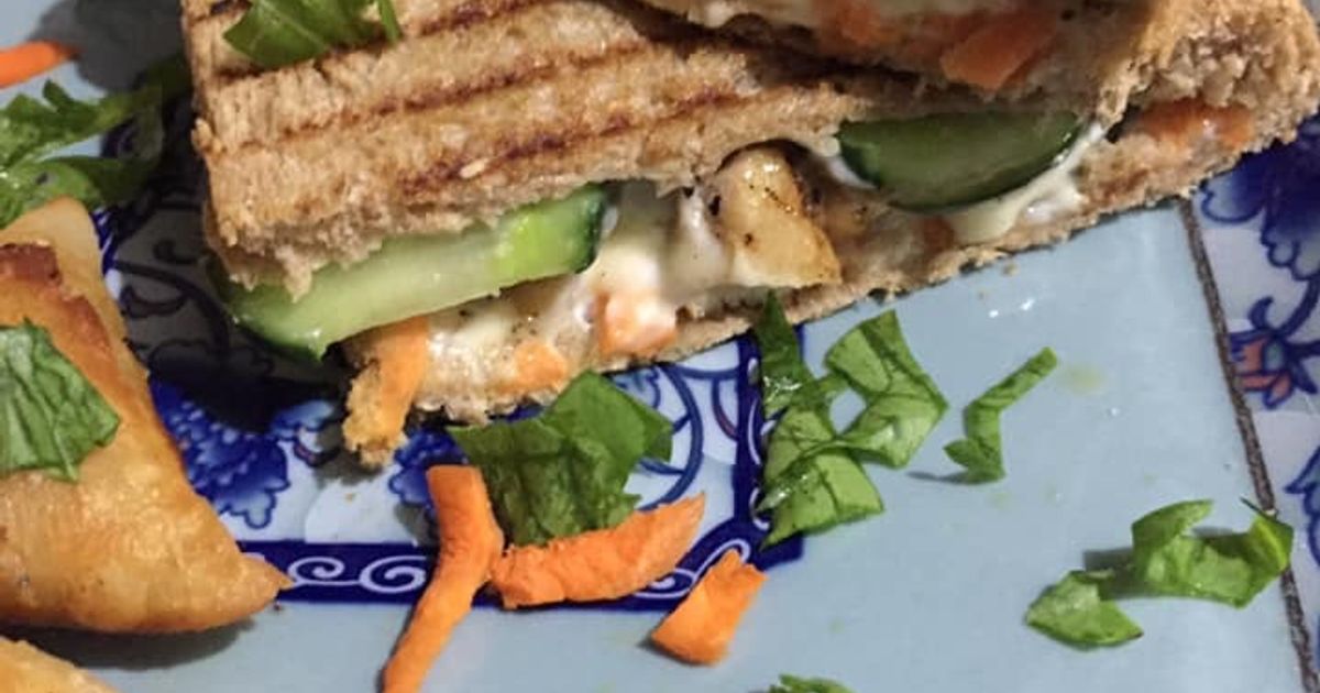 Grill Chicken Sandwich Recipe by Sami Saqib - Cookpad