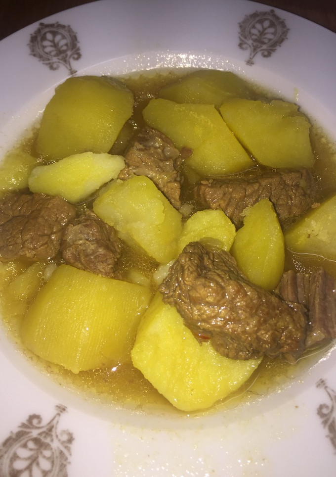 Una foto de Patatas con carne de antaño