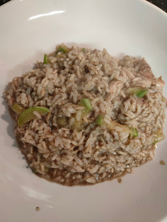 Una foto de Arroz meloso con trufa, pollo y calabacín