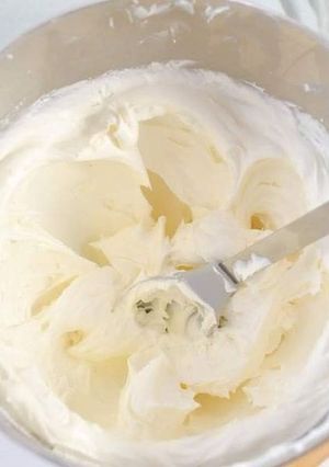 A picture of Homemade Buttercream Frosting.