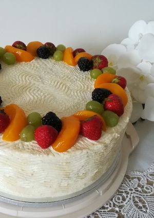 Zdjęcie przepisu Tort serowo- owocowy na Dzień Mamy.