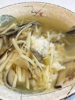 素香菇鮮筍飯湯 的食譜成品照片