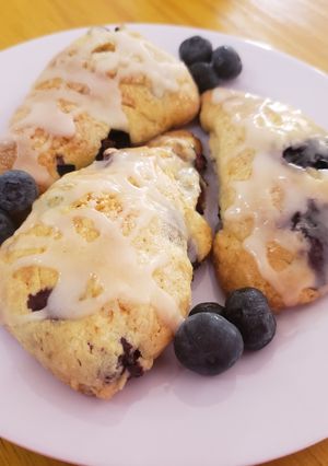 Una foto de Scones de Limón y Arándanos