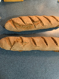 Una foto de Pan (baguette) integral Mambo