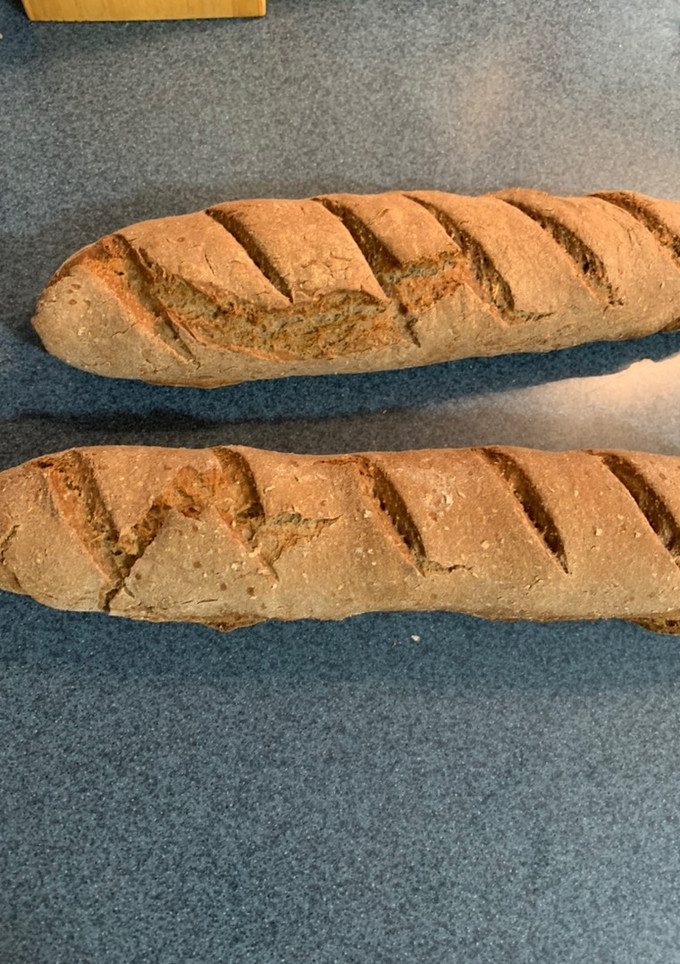 Una foto de Pan (baguette) integral Mambo